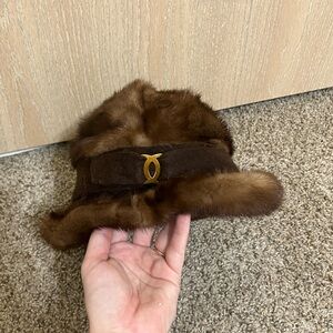 Ben Spector Mink Brown Fur Hat Gold Accent Women's Lined Bucket Travel Winter